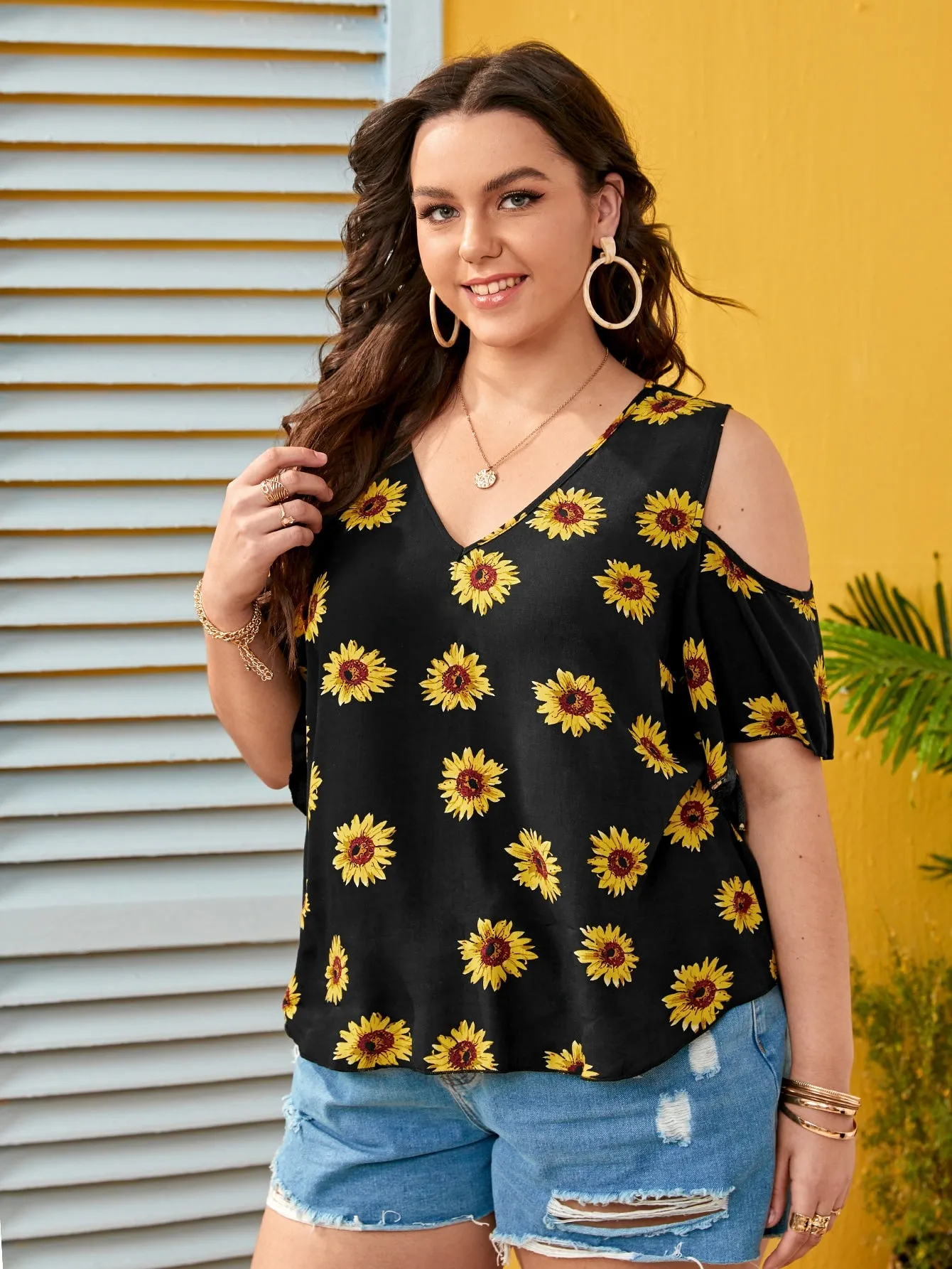 Floral Cut Out Half Sleeve V Neck Regular Plus Size Blouse