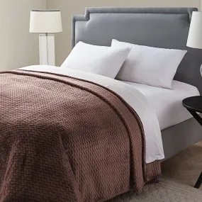 Knitted Chevron Blanket In Queen In Chocolate