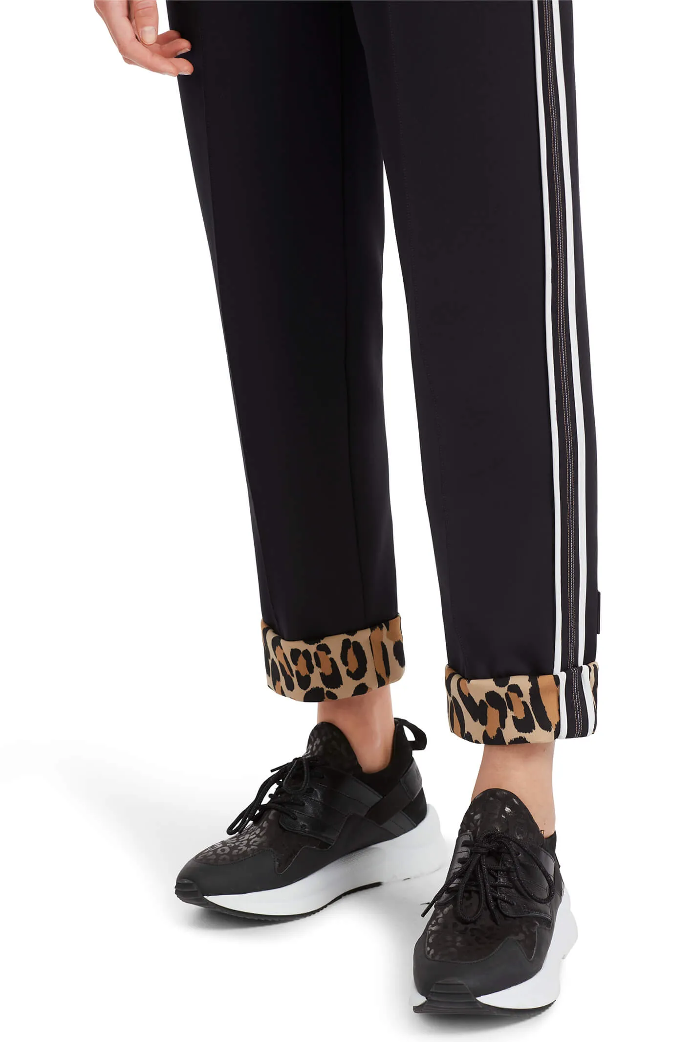 Marc Cain Sports VS 81.38 J22 Resita 900 Black Relaxed Fit Trousers