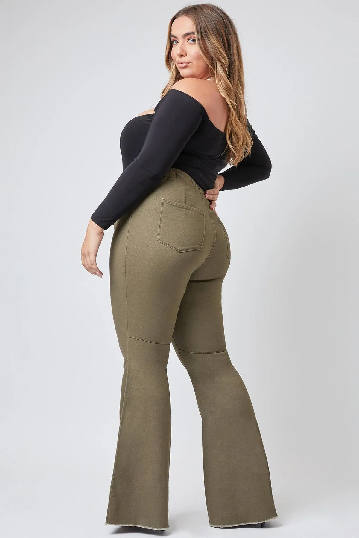 Women's Plus Size Pull On Fray Hem Flare Jean